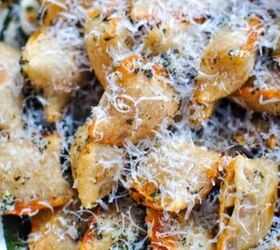 <span style="color:#e6175d"><b><span style="font-size:20px">Something Salty:</span></b></span> Making these delicious pizza rolls might be the best 12 minutes you spend in the kitchen